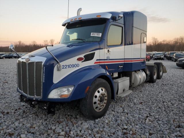 Изображение 2 2015 PETERBILT 579  2015 с VIN 1XPBAP9X8FD261794