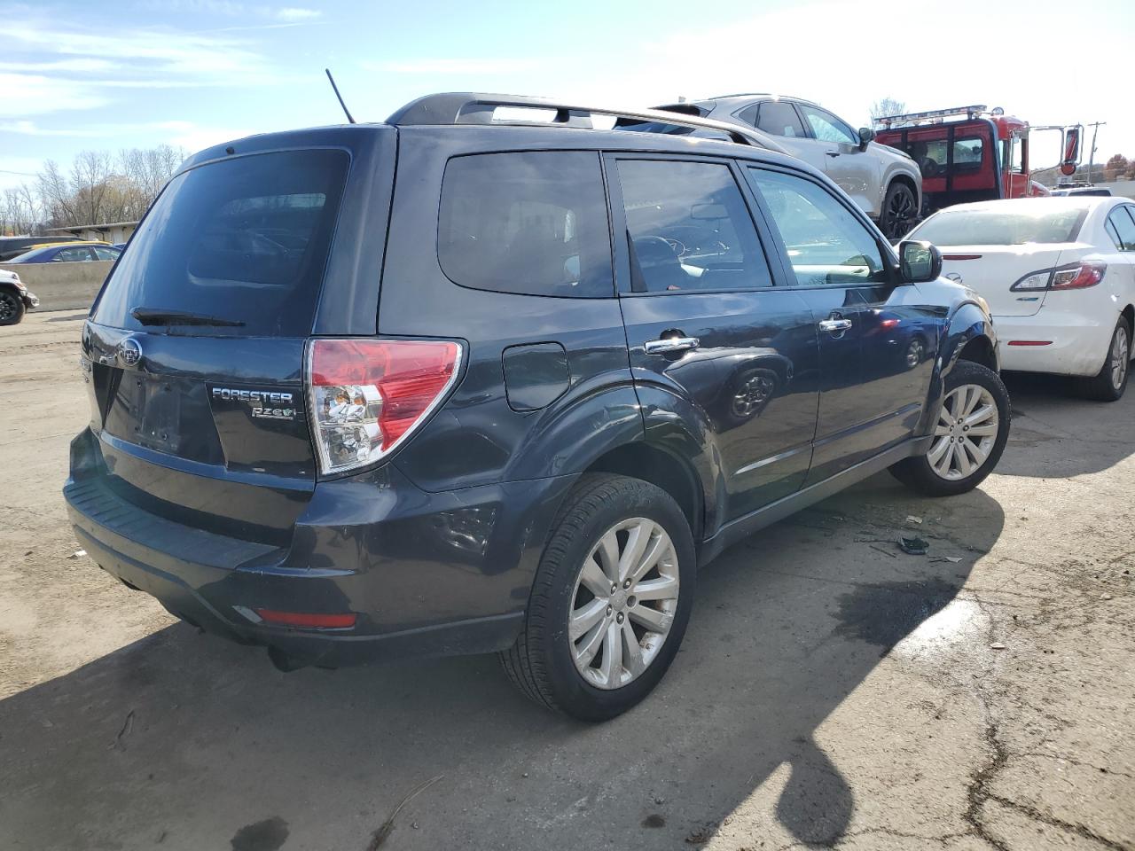 Изображение 3 2011 SUBARU FORESTER LIMITED 2011 с VIN JF2SHAEC2BH782348