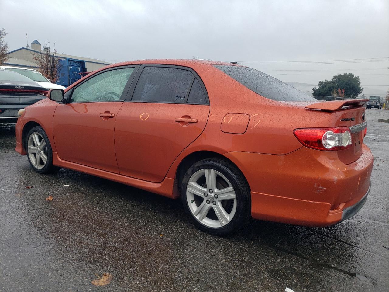 Image 2 of 2013 TOYOTA COROLLA BASE 2013 with VIN 2T1BU4EE3DC082133