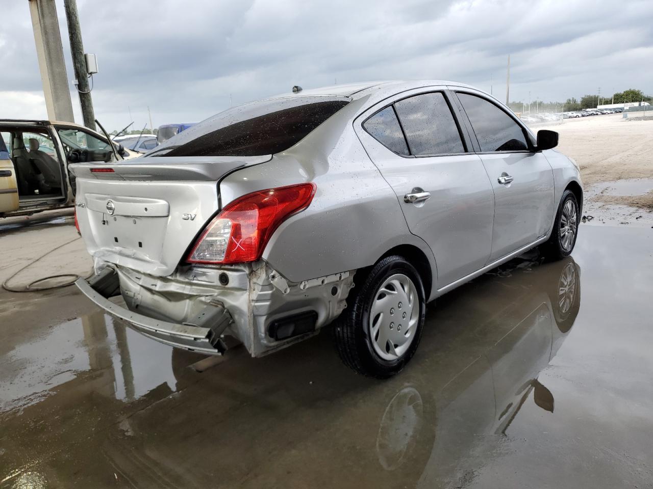 Image 3 of 2018 NISSAN VERSA S 2018 with VIN 3N1CN7AP9JK402499