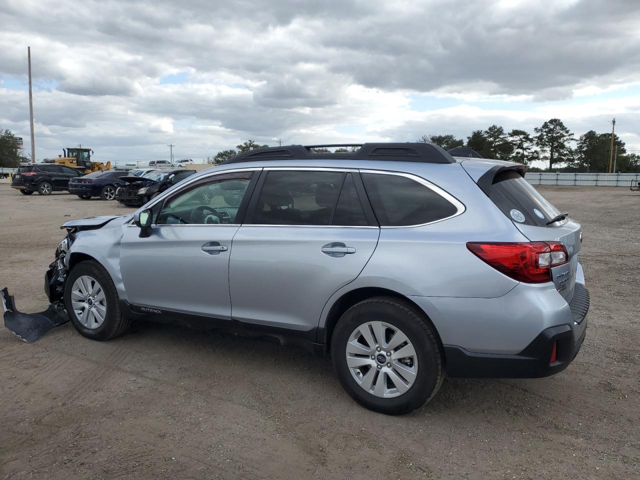 Obraz 2 z 2019 SUBARU OUTBACK 2.5I PREMIUM 2019 z VIN 4S4BSAFC2K3262559