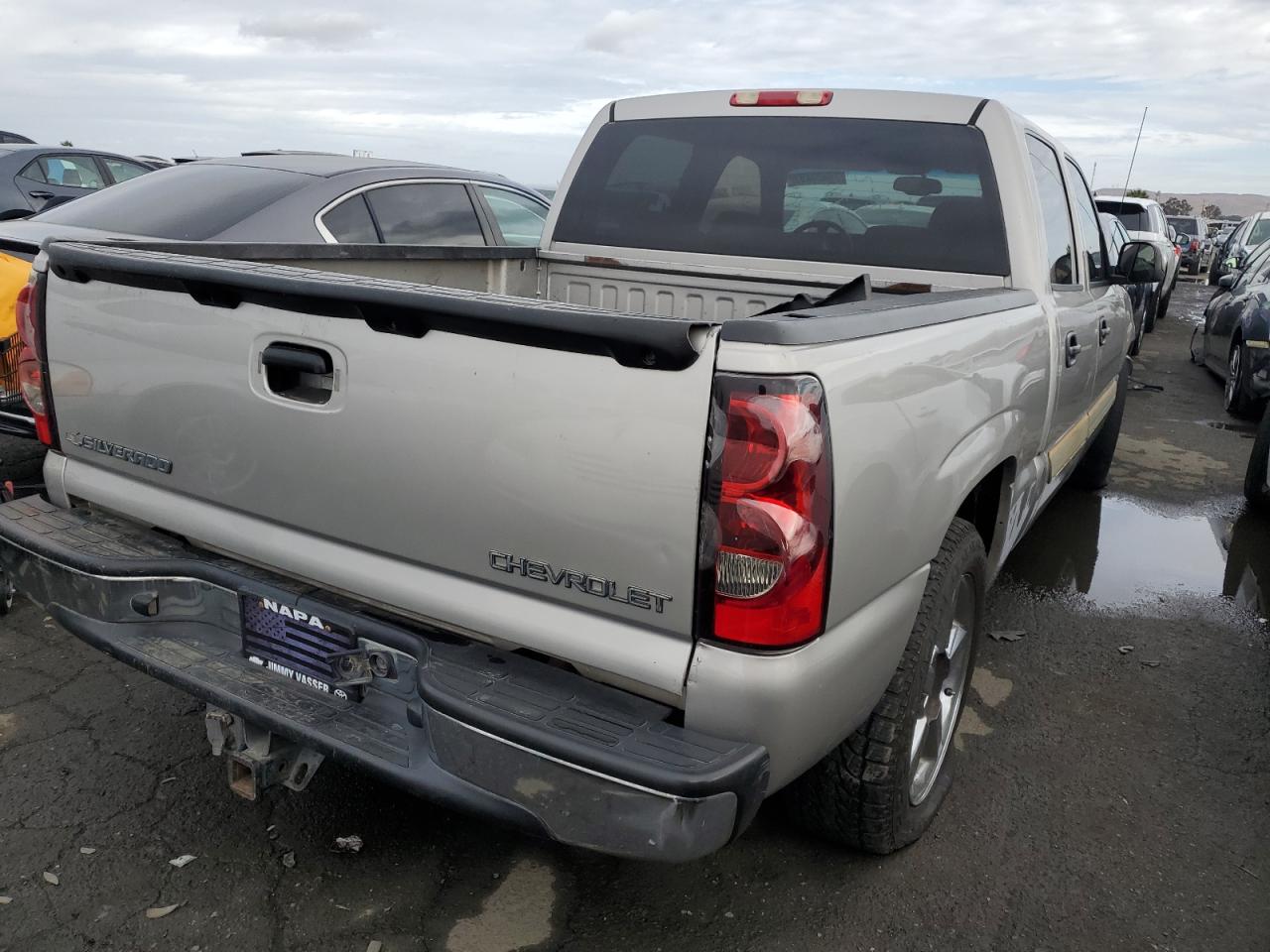 Image 3 of 2005 CHEVROLET SILVERADO C1500 2005 with VIN 2GCEC13T951273698