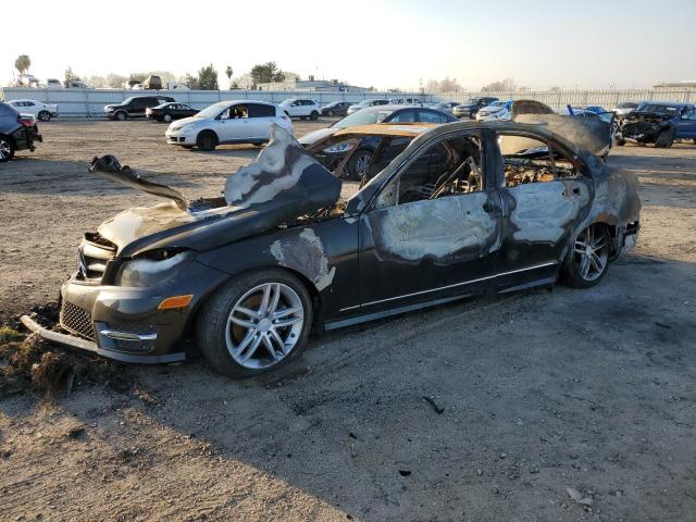 Image 1 of 2014 MERCEDES-BENZ C 250 2014 with VIN WDDGF4HB2ER304370