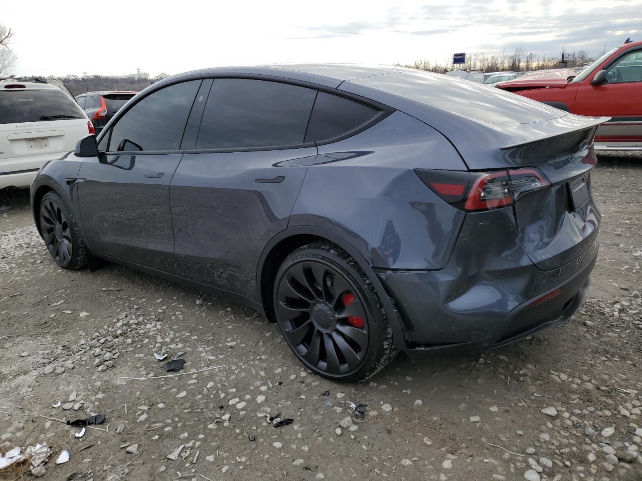 Изображение 2 2023 TESLA MODEL Y  2023 с VIN 7SAYGDEF9PF838528