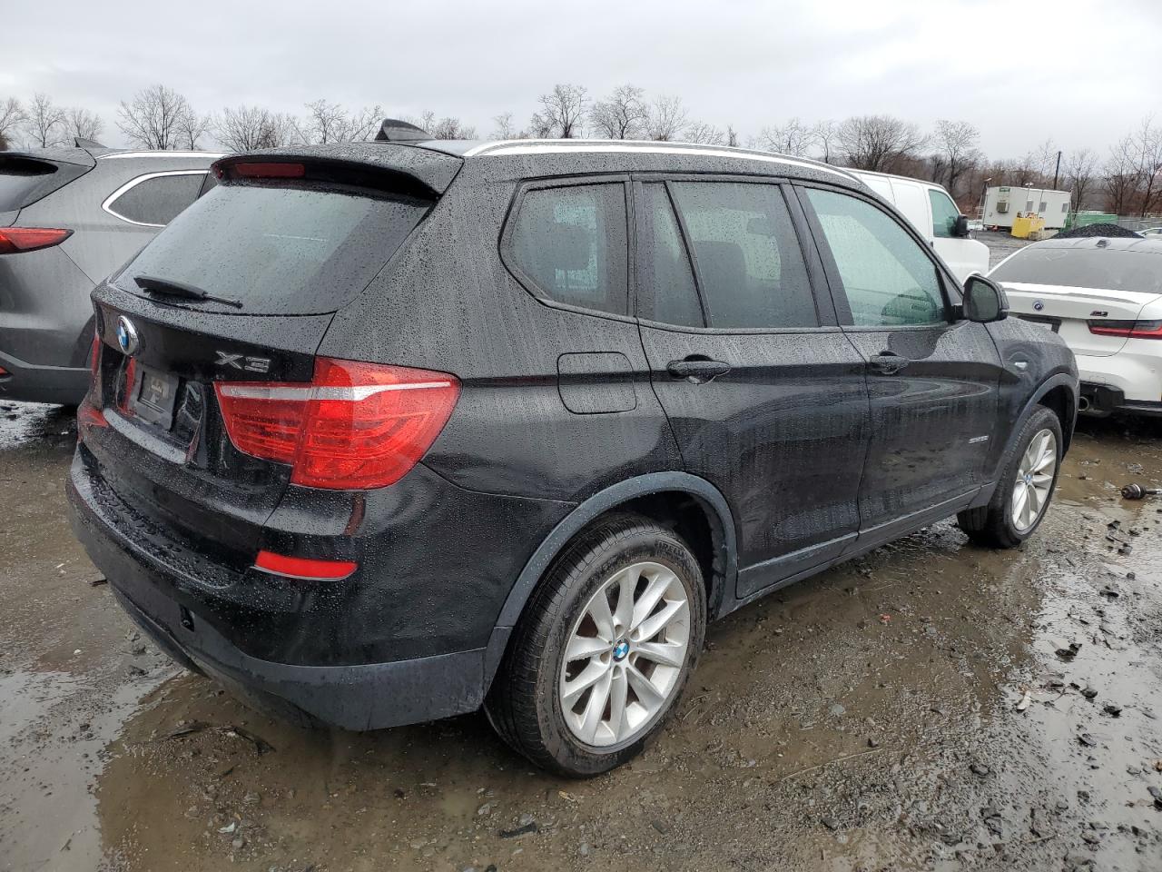 Image 3 of 2017 BMW X3 SDRIVE28I 2017 with VIN 5UXWZ7C37H0V90013