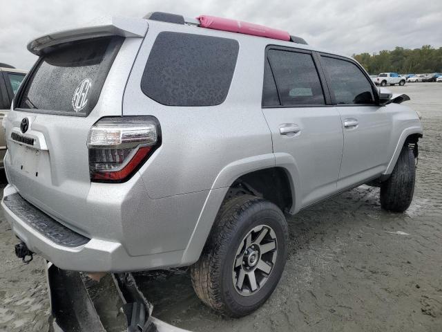 Image 3 of 2018 TOYOTA 4RUNNER SR5 2018 with VIN JTEZU5JR1J5179882