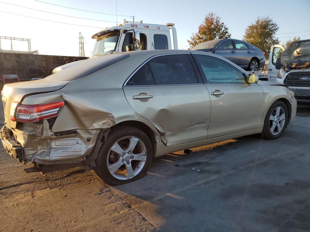 Image 3 of 2011 TOYOTA CAMRY BASE 2011 with VIN 4T1BF3EK9BU597532