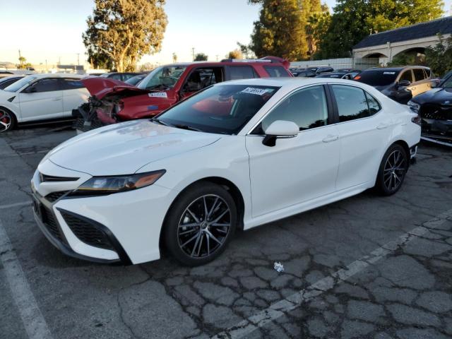 Изображение 1 2023 TOYOTA CAMRY SE NIGHT SHADE 2023 с VIN 4T1G11AK6PU747215