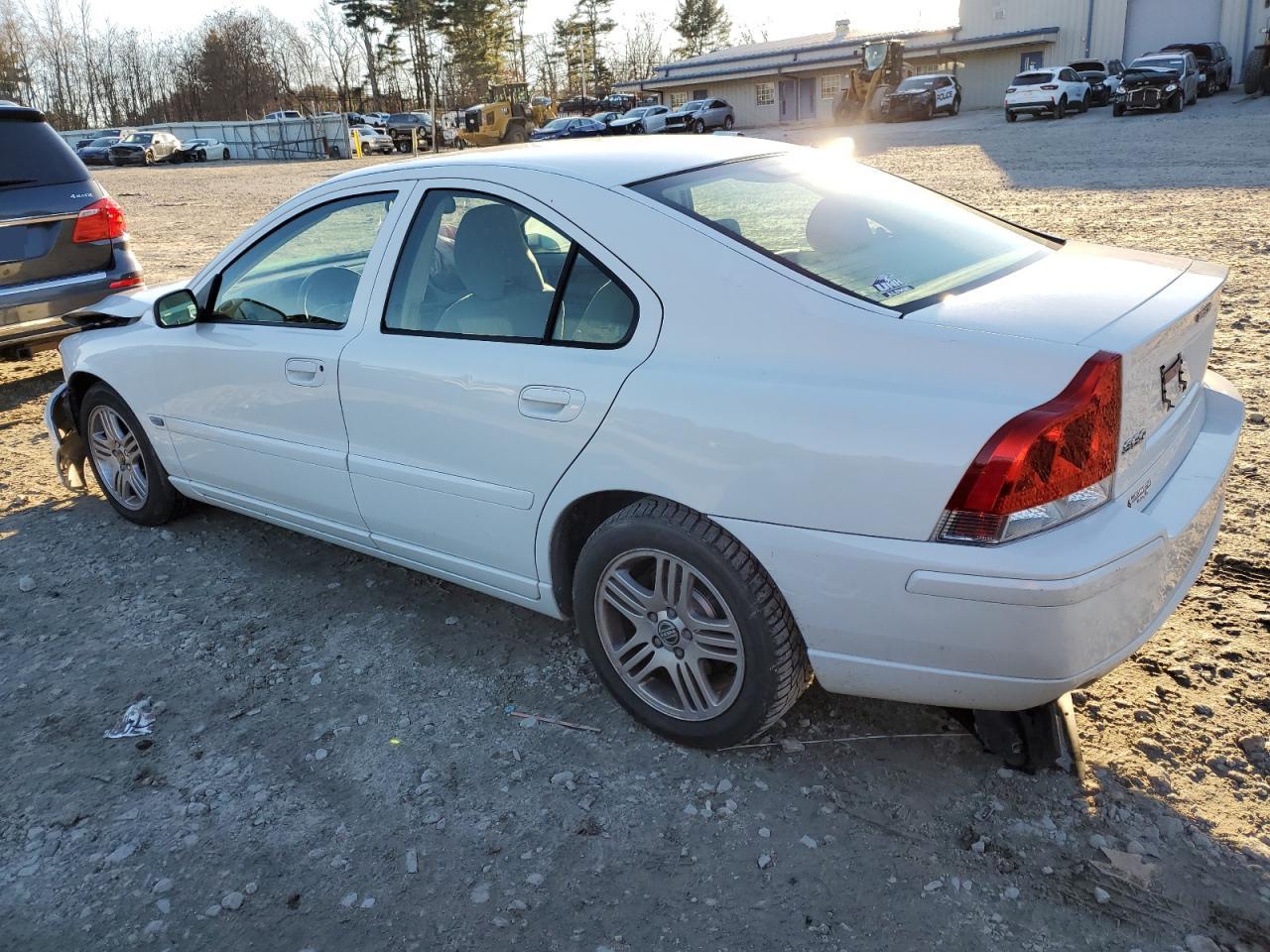 Obraz 2 z 2005 VOLVO S60 2.5T 2005 z VIN YV1RS592752462287