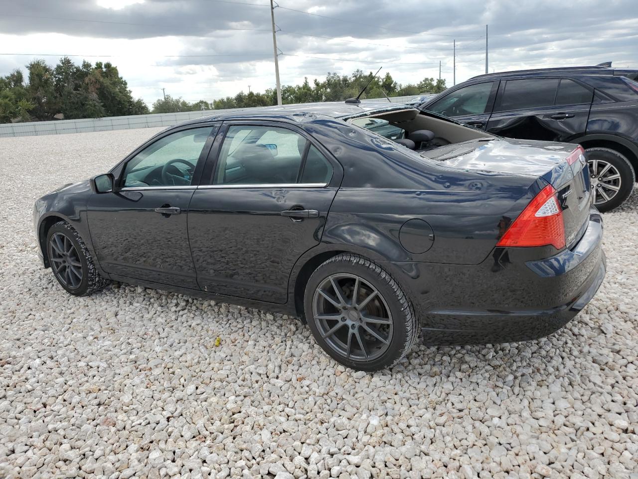Obraz 2 z 2010 FORD FUSION SE 2010 z VIN 3FAHP0HA7AR303621