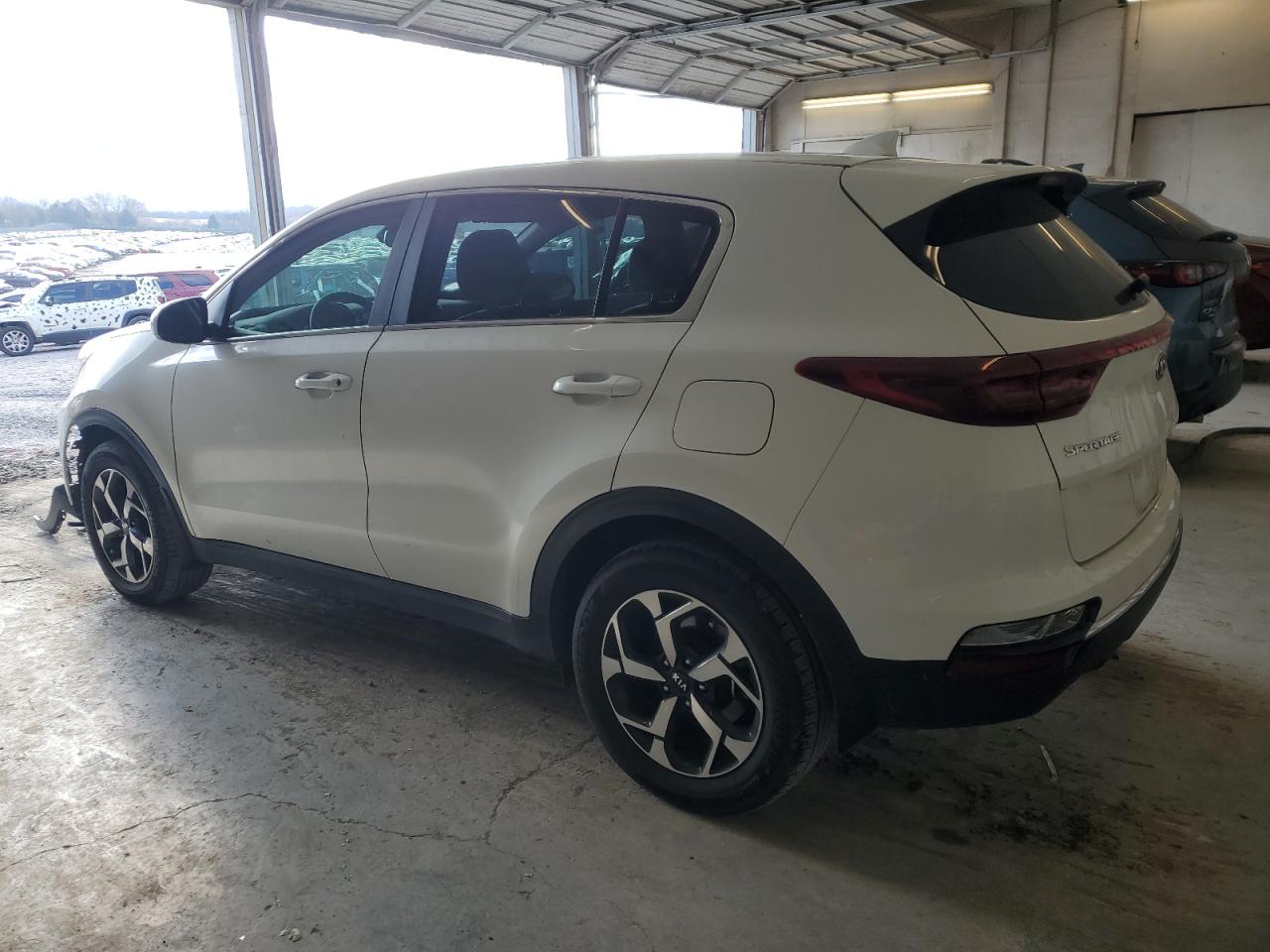 Obraz 2 z 2022 KIA SPORTAGE LX 2022 z VIN KNDPM3AC8N7001991