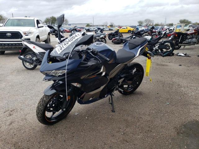 Obraz 2 z 2023 KAWASAKI EX400  2023 z VIN JKAEXKH13PDAR2912