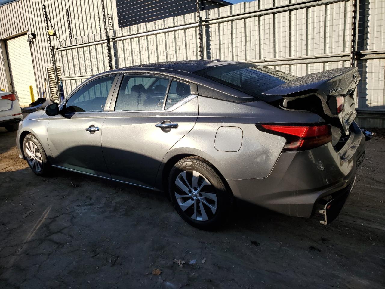 Image 2 of 2019 NISSAN ALTIMA S 2019 with VIN 1N4BL4BV5KC246727