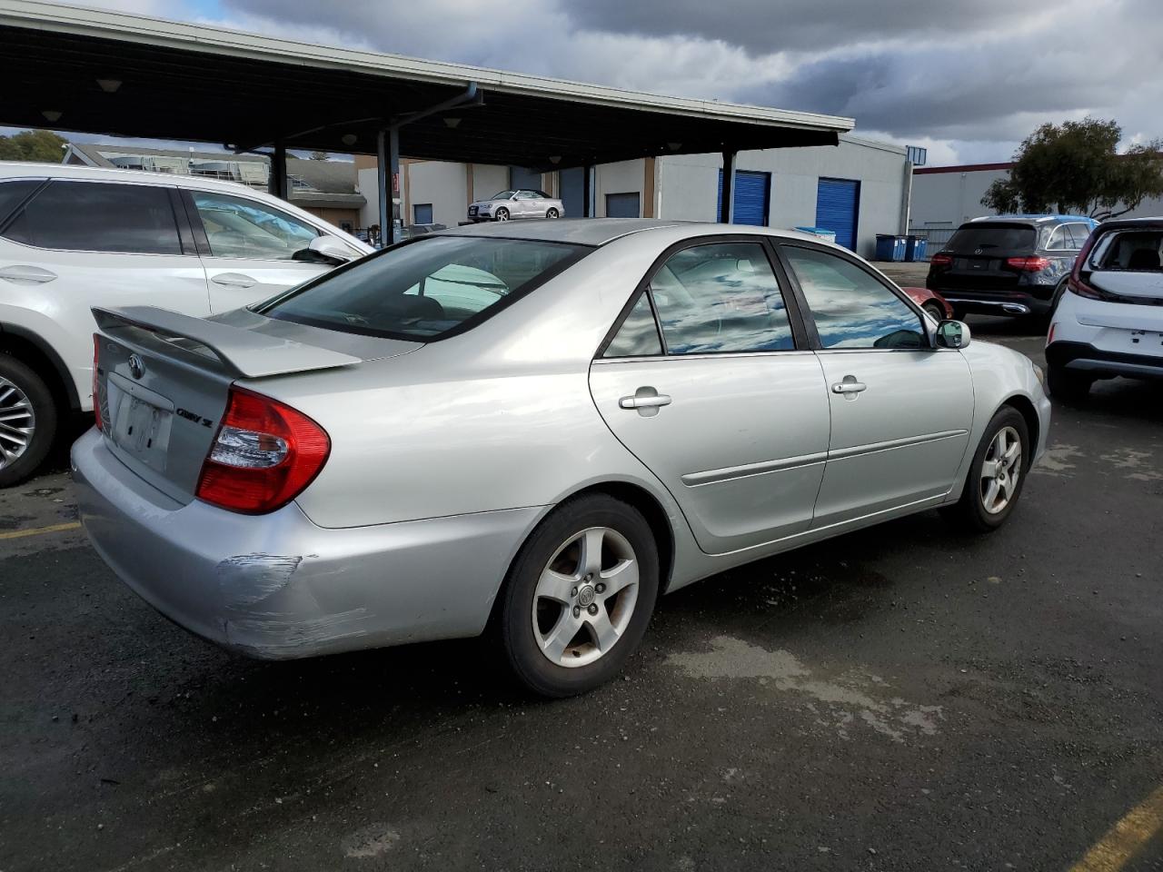 Изображение 3 2002 TOYOTA CAMRY LE 2002 с VIN JTDBE32K320011815