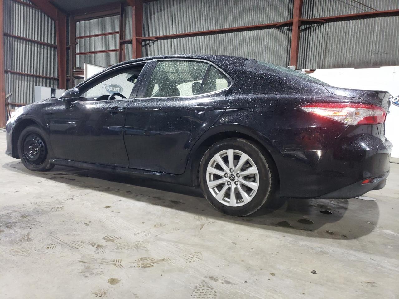 Изображение 2 2018 TOYOTA CAMRY L 2018 с VIN JTNB11HK0J3027244