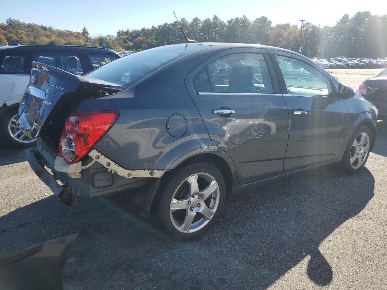 Изображение 3 Chevrolet Sonic Ltz 2013 с VIN 1G1JE5SB2D4225691