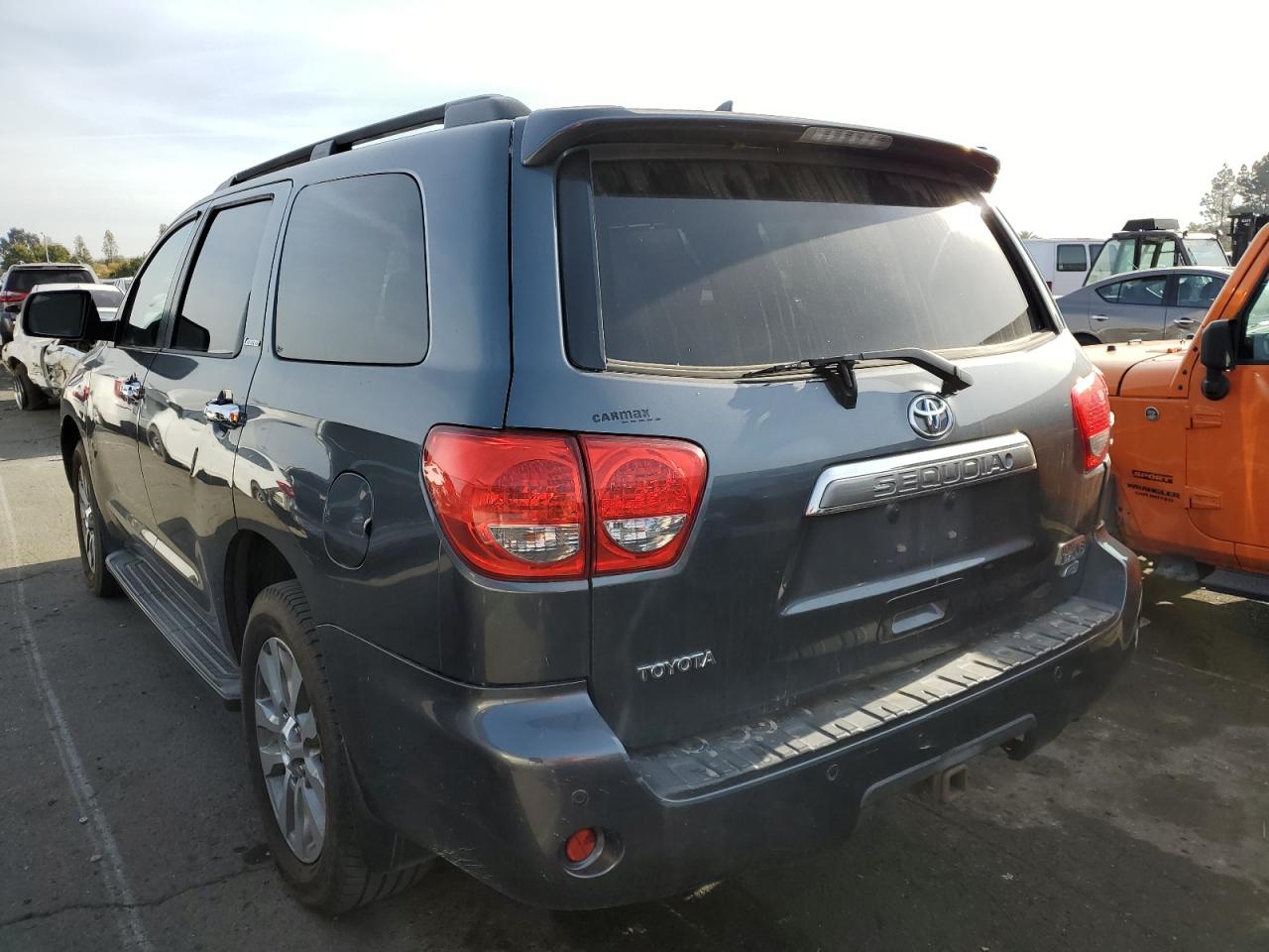 Изображение 2 2010 TOYOTA SEQUOIA LIMITED 2010 с VIN 5TDJW5G11AS035434