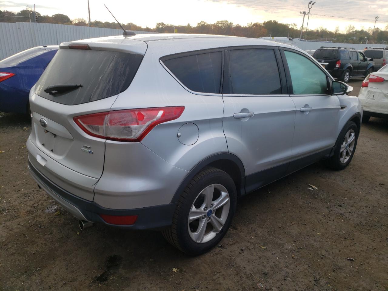 Image 3 of 2013 FORD ESCAPE SE 2013 with VIN 1FMCU9G93DUA13944