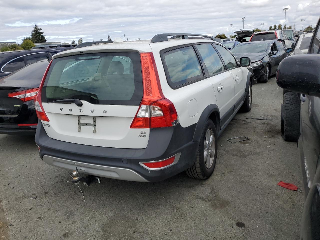 Изображение 3 2008 VOLVO XC70  2008 с VIN YV4BZ982181040194