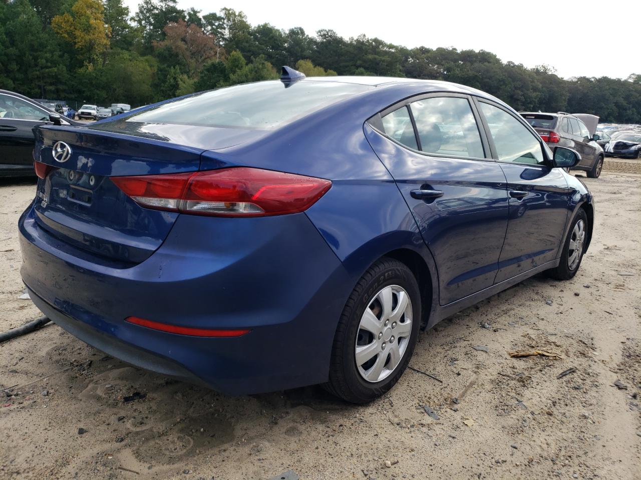 Изображение 3 2017 HYUNDAI ELANTRA SE 2017 с VIN 5NPD74LF6HH146079