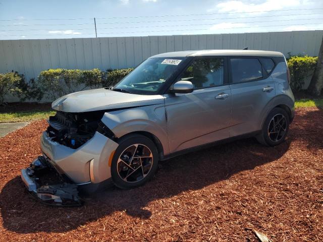Изображение 1 2023 KIA SOUL EX 2023 с VIN KNDJ33AU9P7893074