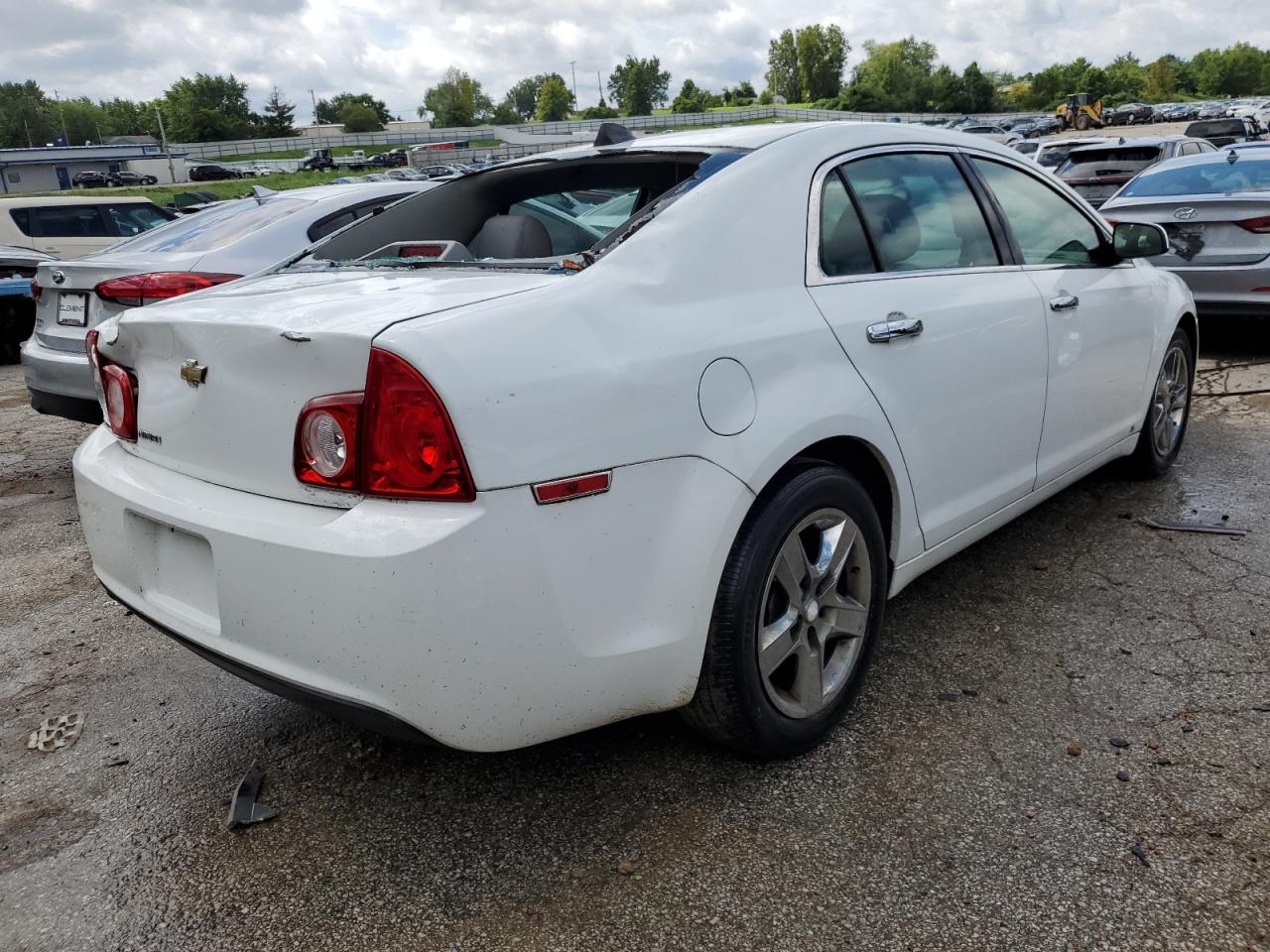 Изображение 3 2012 CHEVROLET MALIBU LS 2012 с VIN 1G1ZB5E0XCF160453