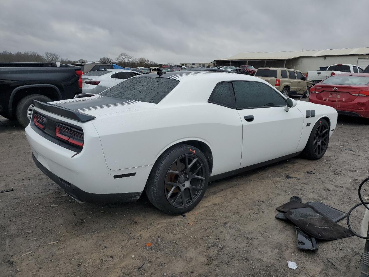 Изображение 3 2016 DODGE CHALLENGER R/T 2016 с VIN 2C3CDZBT0GH311855