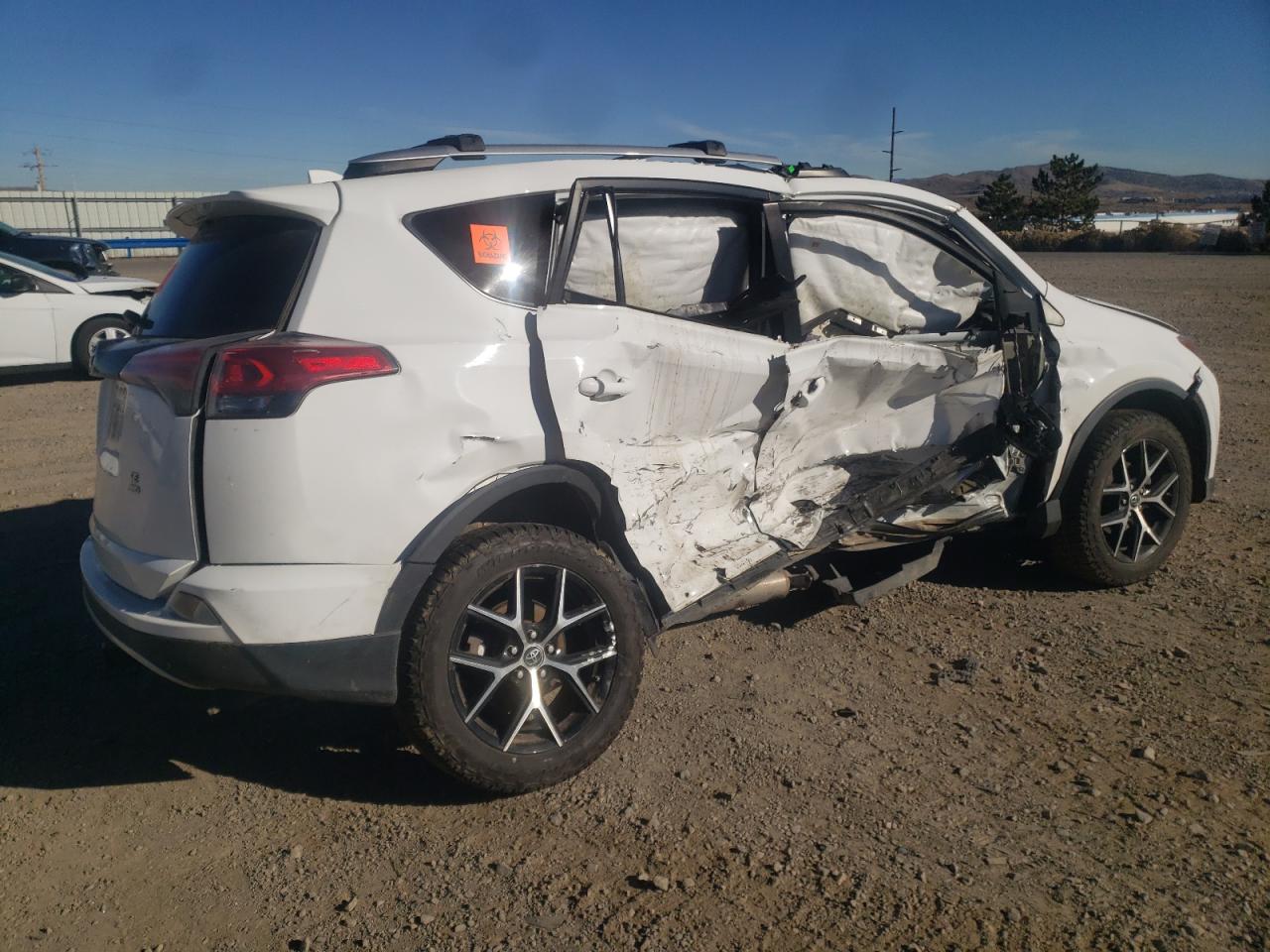 Obraz 3 z 2016 TOYOTA RAV4 SE 2016 z VIN 2T3JFREV4GW526813