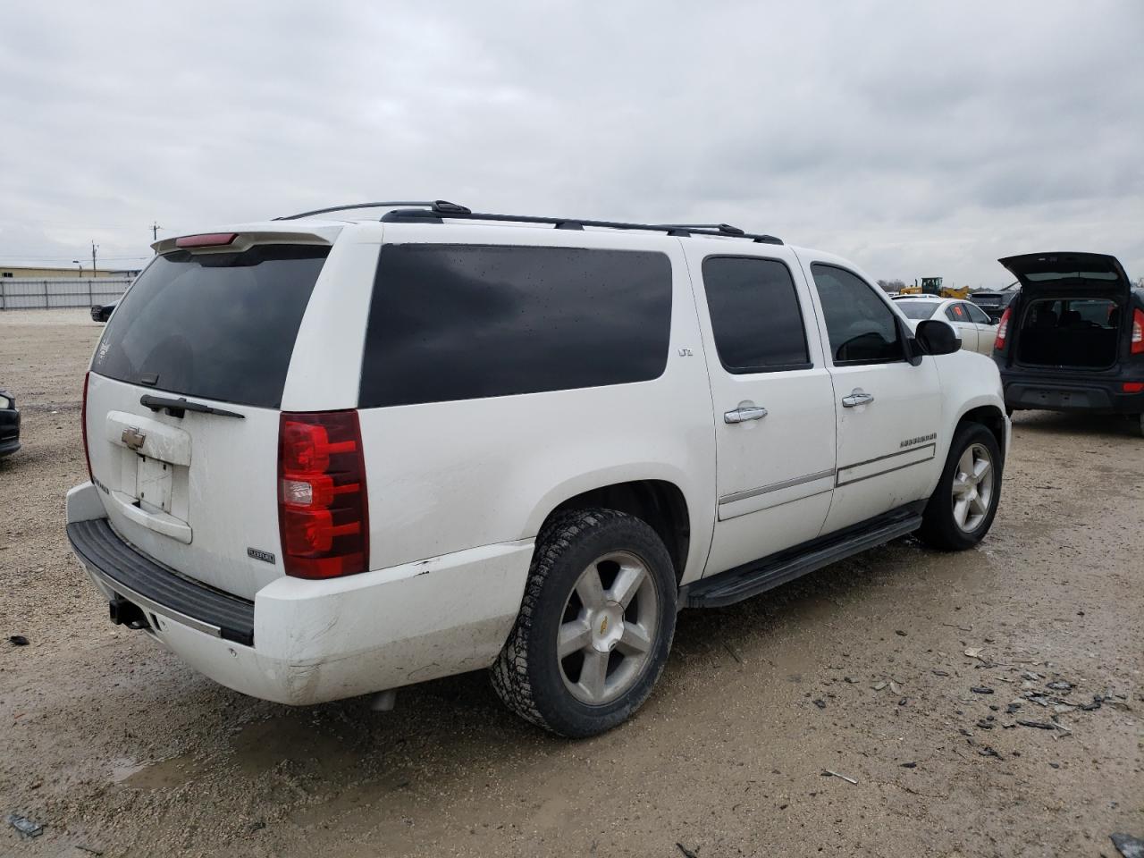 Obraz 3 z 2009 CHEVROLET SUBURBAN C1500 LTZ 2009 z VIN 1GNFC36079J122945