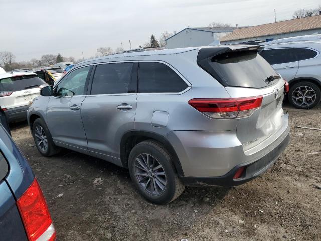 Image 2 of 2018 TOYOTA HIGHLANDER SE 2018 with VIN 5TDJZRFH5JS555956