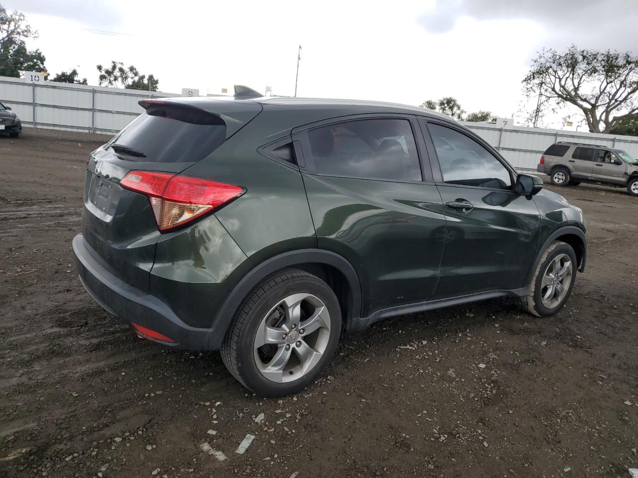 Image 3 of 2017 HONDA HR-V EXL 2017 with VIN 3CZRU5H71HM702616