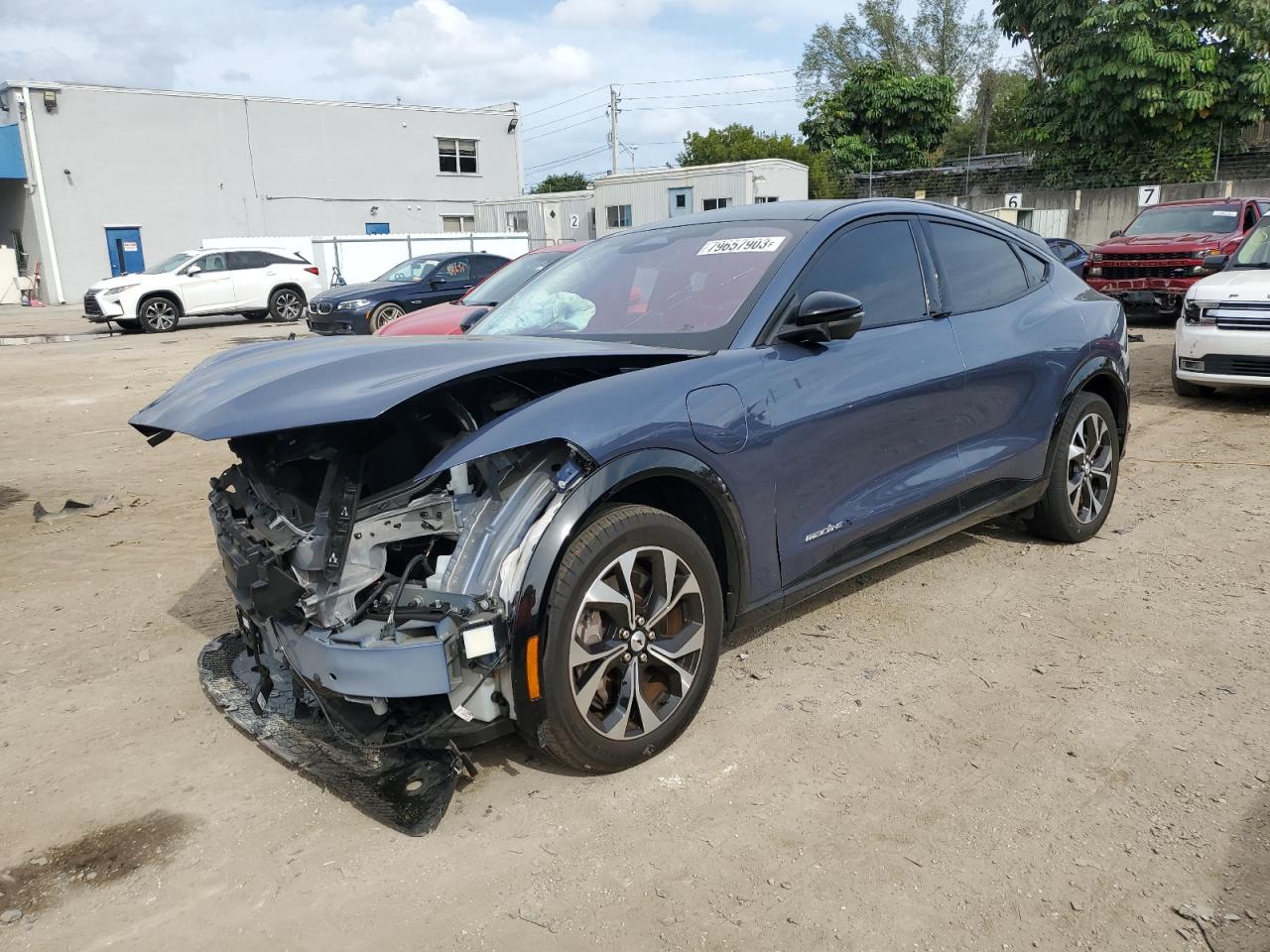 Изображение 1 2021 FORD MUSTANG MACH-E PREMIUM 2021 с VIN 3FMTK3R70MMA35743