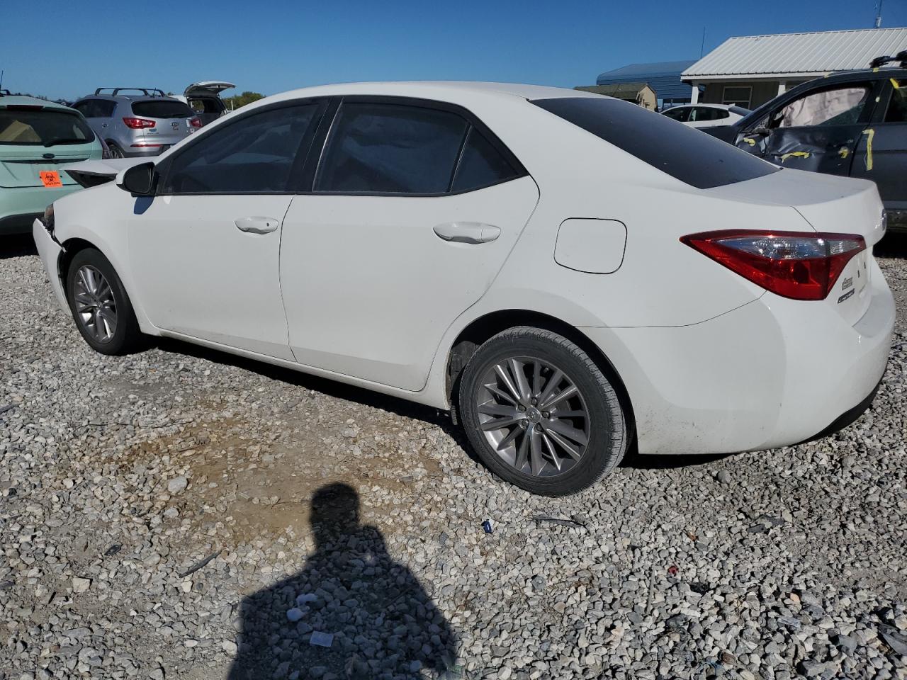 Obraz 2 z 2015 TOYOTA COROLLA L 2015 z VIN 5YFBURHE6FP249225