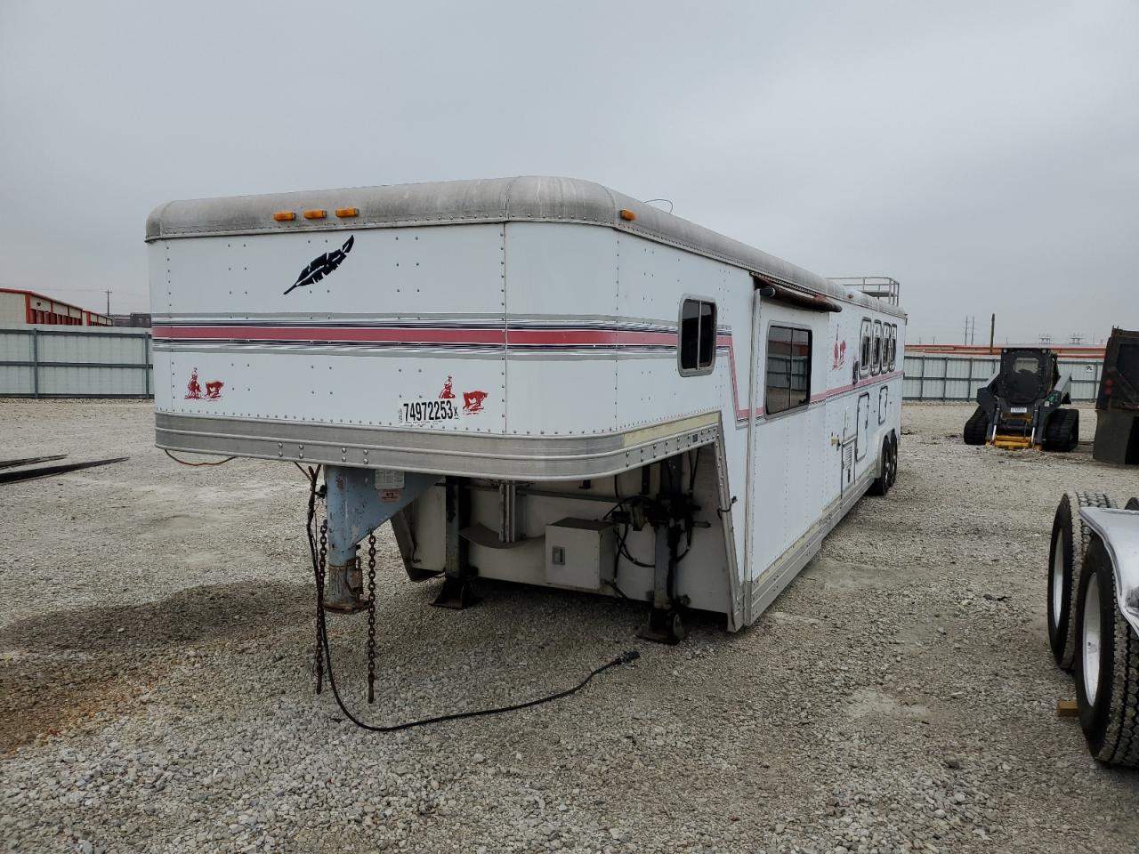 Image 2 of 1997 FEATHERLITE MFG INC FEATHERLIT 1997 with VIN 4FGL33206VA915305