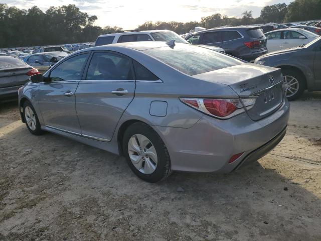 Image 2 of 2015 HYUNDAI SONATA HYBRID 2015 with VIN KMHEC4A45FA123412