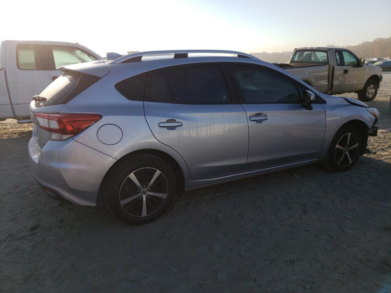 Obraz 3 z 2019 SUBARU IMPREZA PREMIUM 2019 z VIN 4S3GTAD69K3745759