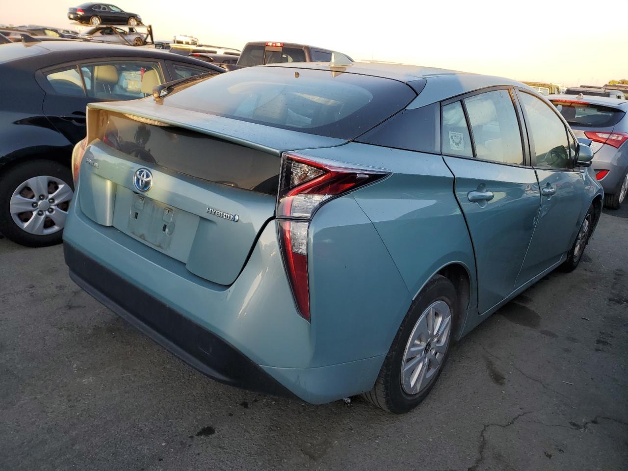 Obraz 3 z 2016 TOYOTA PRIUS  2016 z VIN JTDKBRFU9G3010553
