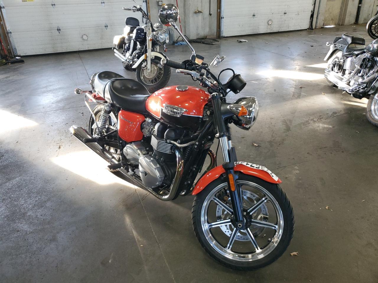 2012 TRIUMPH MOTORCYCLE BONNEVILLE  2012 image
