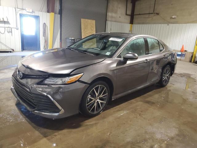 Image 1 of 2022 TOYOTA CAMRY XLE 2022 with VIN 4T1F31AK2NU585859