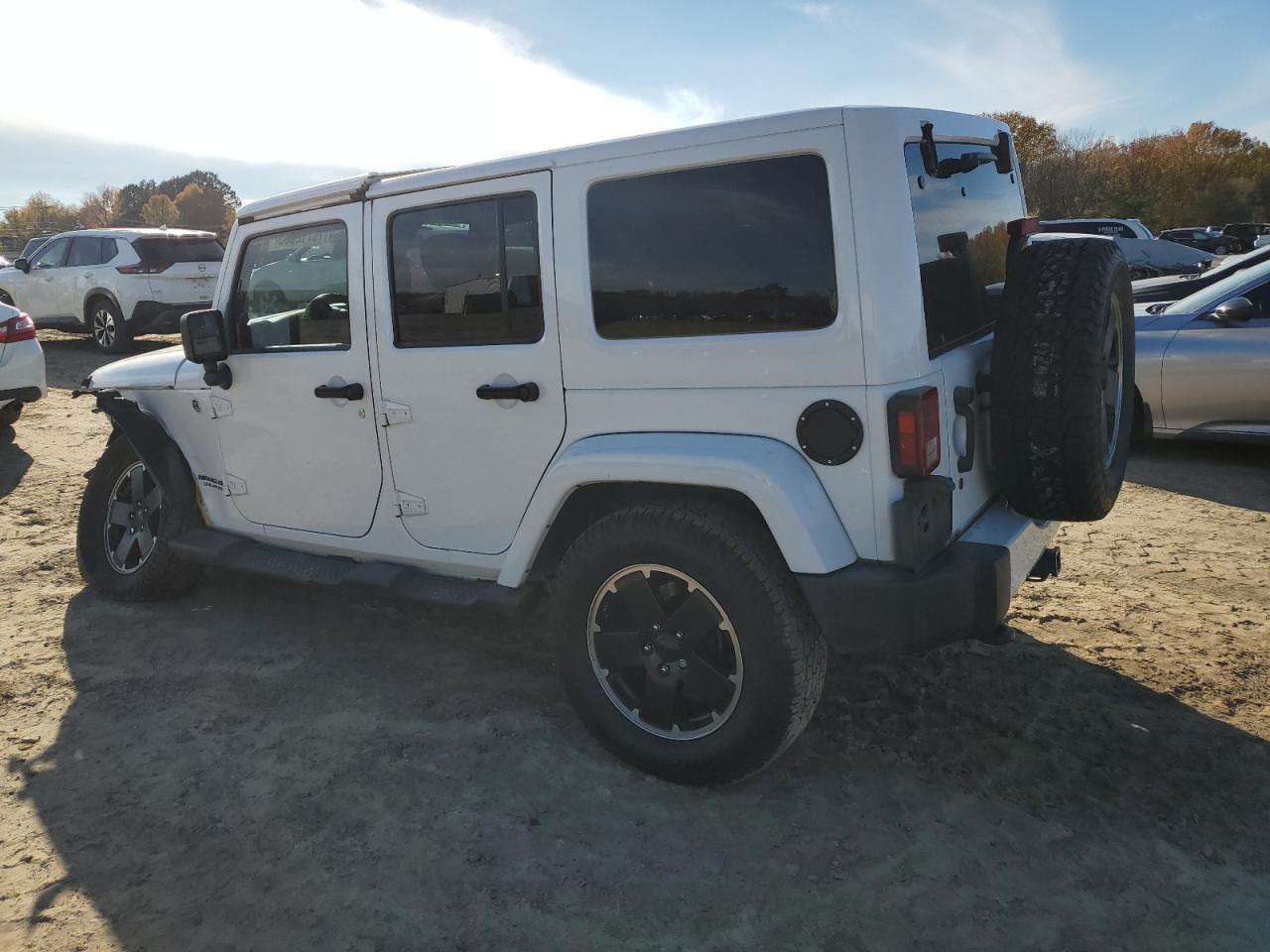 Изображение 2 2012 JEEP WRANGLER UNLIMITED SAHARA 2012 с VIN 1C4BJWEG8CL272569