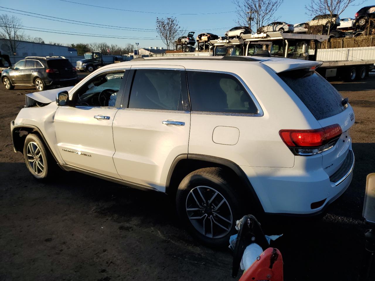 Image 2 of 2020 JEEP GRAND CHEROKEE LIMITED 2020 with VIN 1C4RJFBG8LC121444