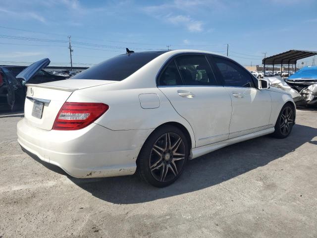 Image 3 of 2013 MERCEDES-BENZ C 250 2013 with VIN WDDGF4HB3DR272351