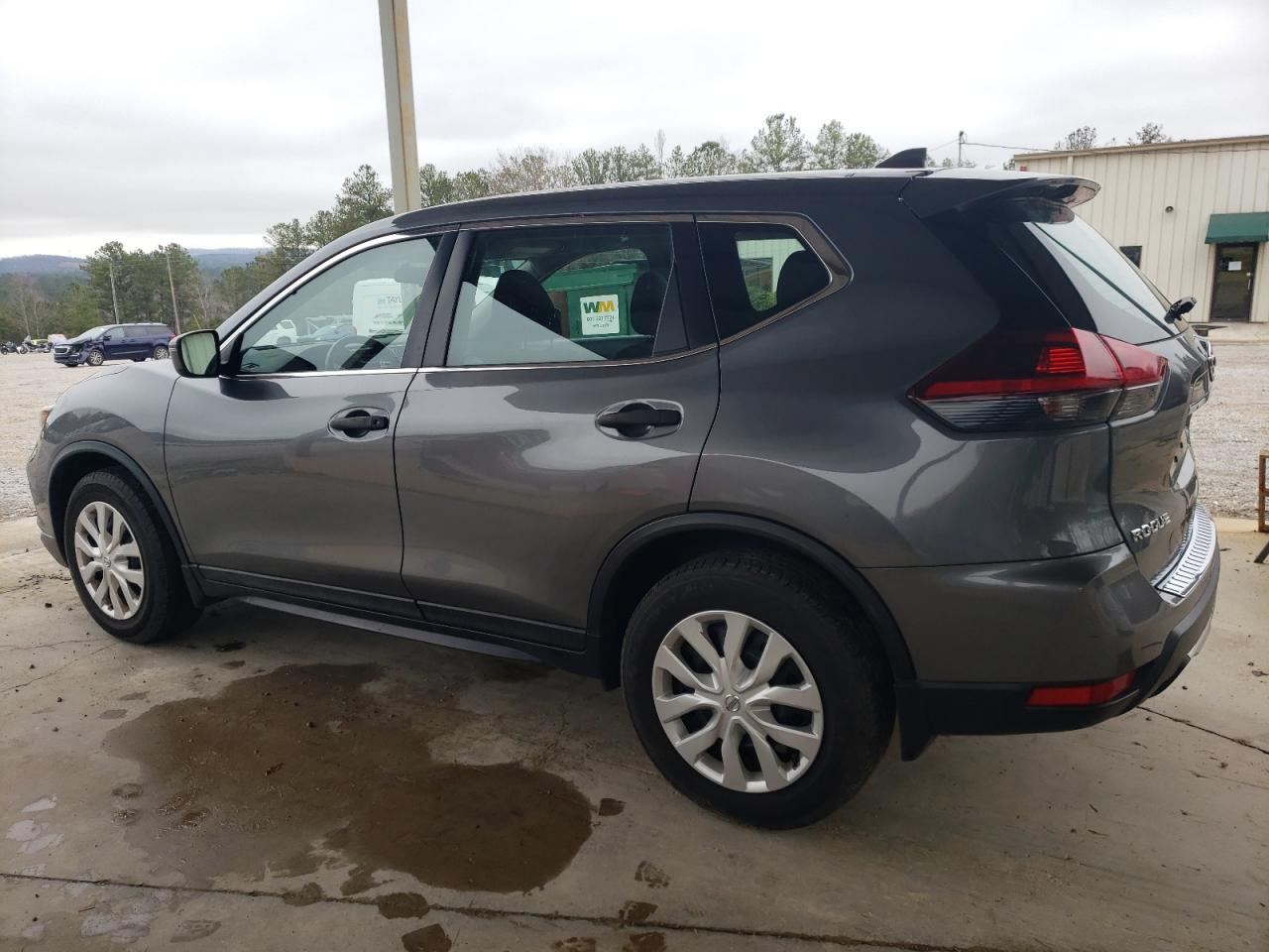 Obraz 2 z 2018 NISSAN ROGUE S 2018 z VIN 5N1AT2MTXJC848488