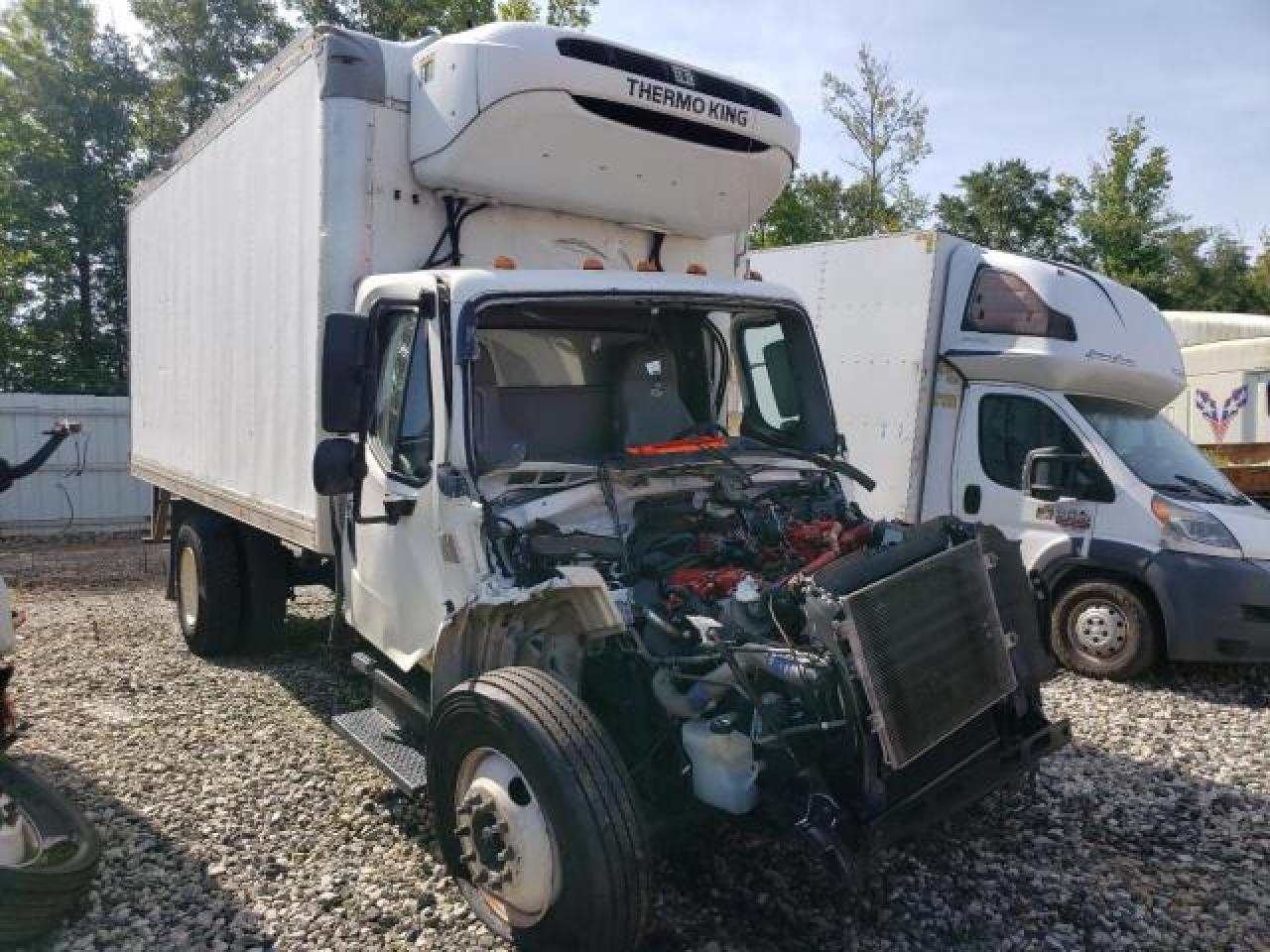 2020 FREIGHTLINER M2 106 MEDIUM DUTY 2020 image
