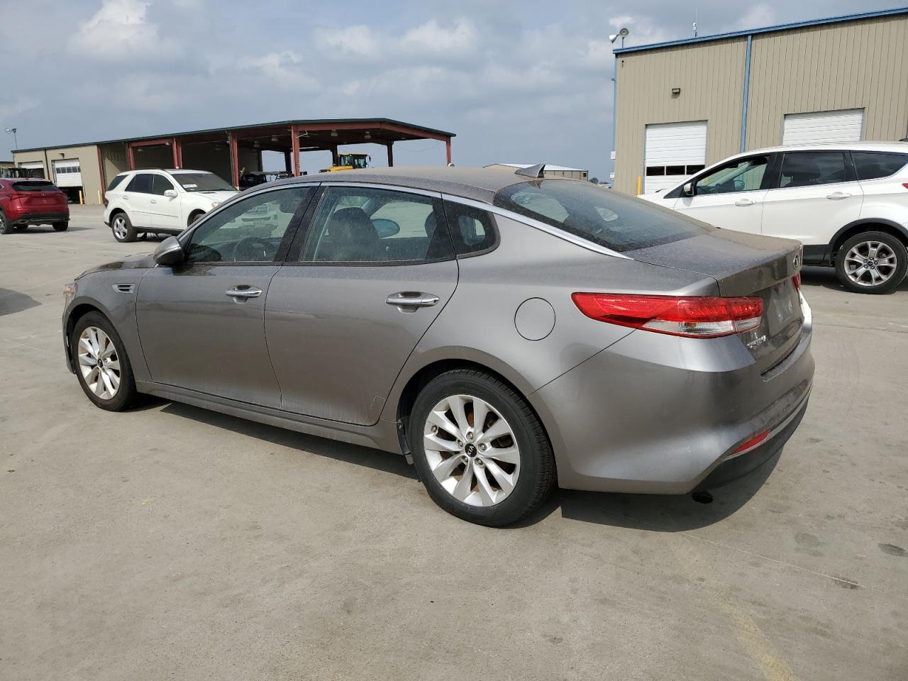 Image 2 of 2016 KIA OPTIMA EX 2016 with VIN 5XXGU4L34GG092626