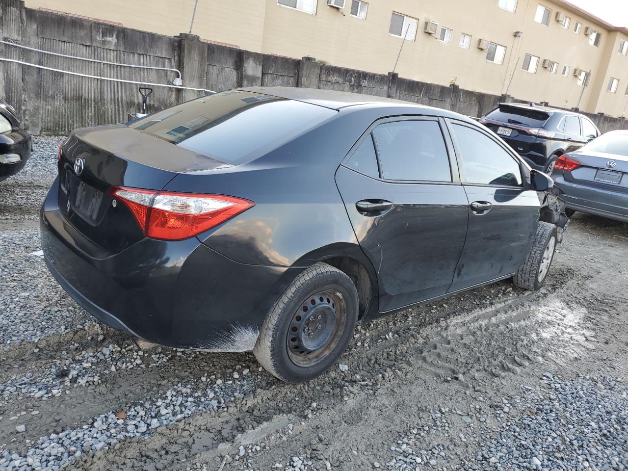 Image 3 of 2014 TOYOTA COROLLA L 2014 with VIN 2T1BURHE9EC143124