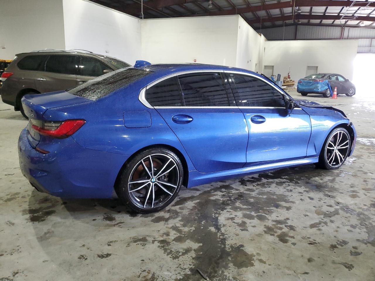 Изображение 3 2019 BMW 330I  2019 с VIN WBA5R1C58KAE81346