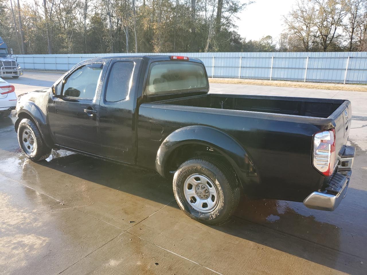 Image 2 of 2006 NISSAN FRONTIER KING CAB XE 2006 with VIN 1N6BD06T06C441808