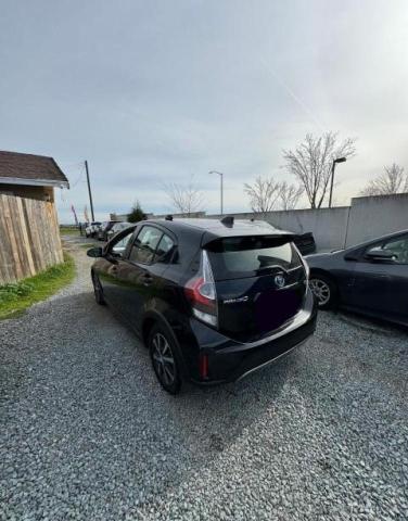 Изображение 3 2018 TOYOTA PRIUS C  2018 с VIN JTDKDTB38J1606406