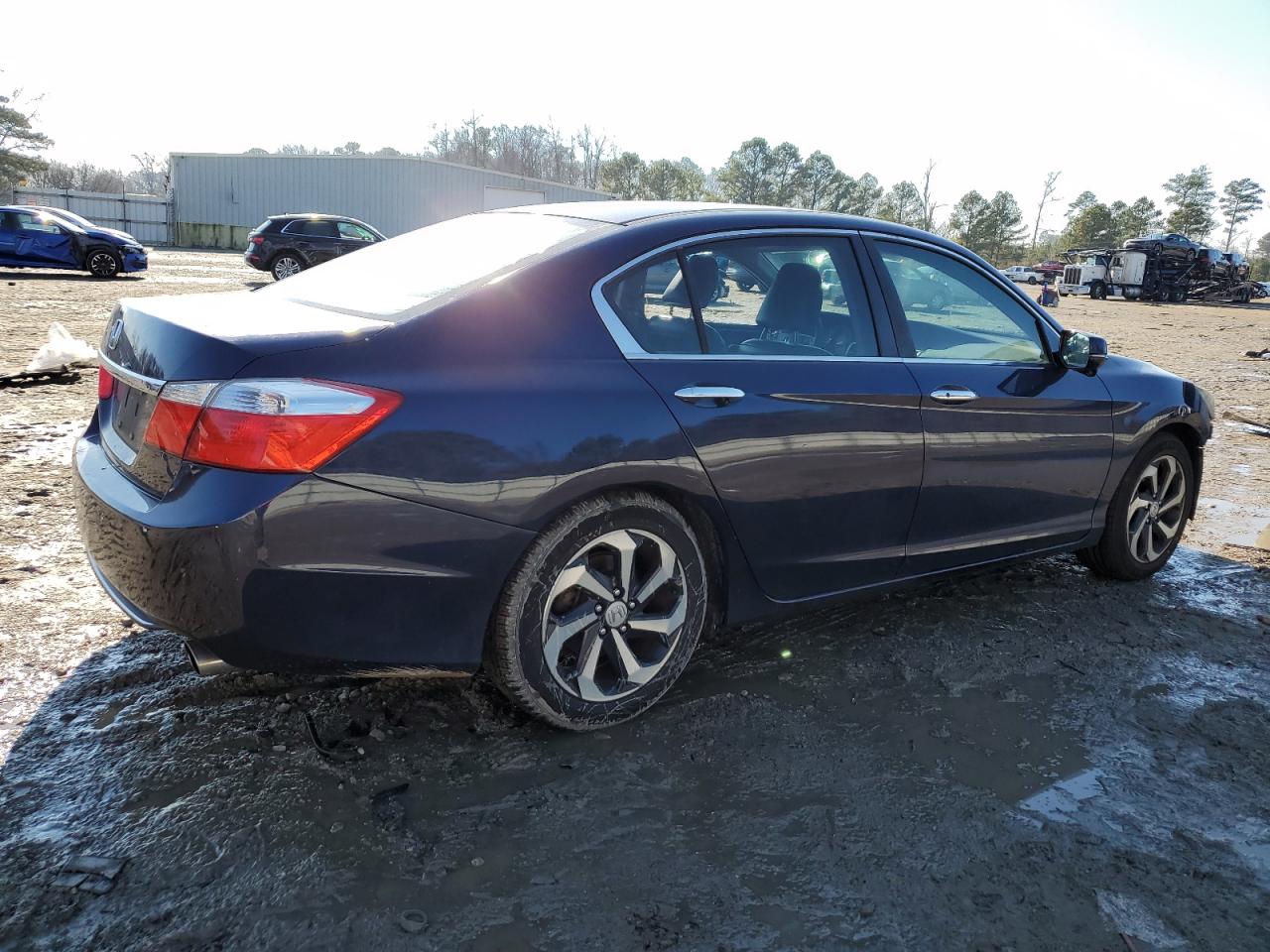 Image 3 of 2015 HONDA ACCORD EX 2015 with VIN 1HGCR2F77FA038929